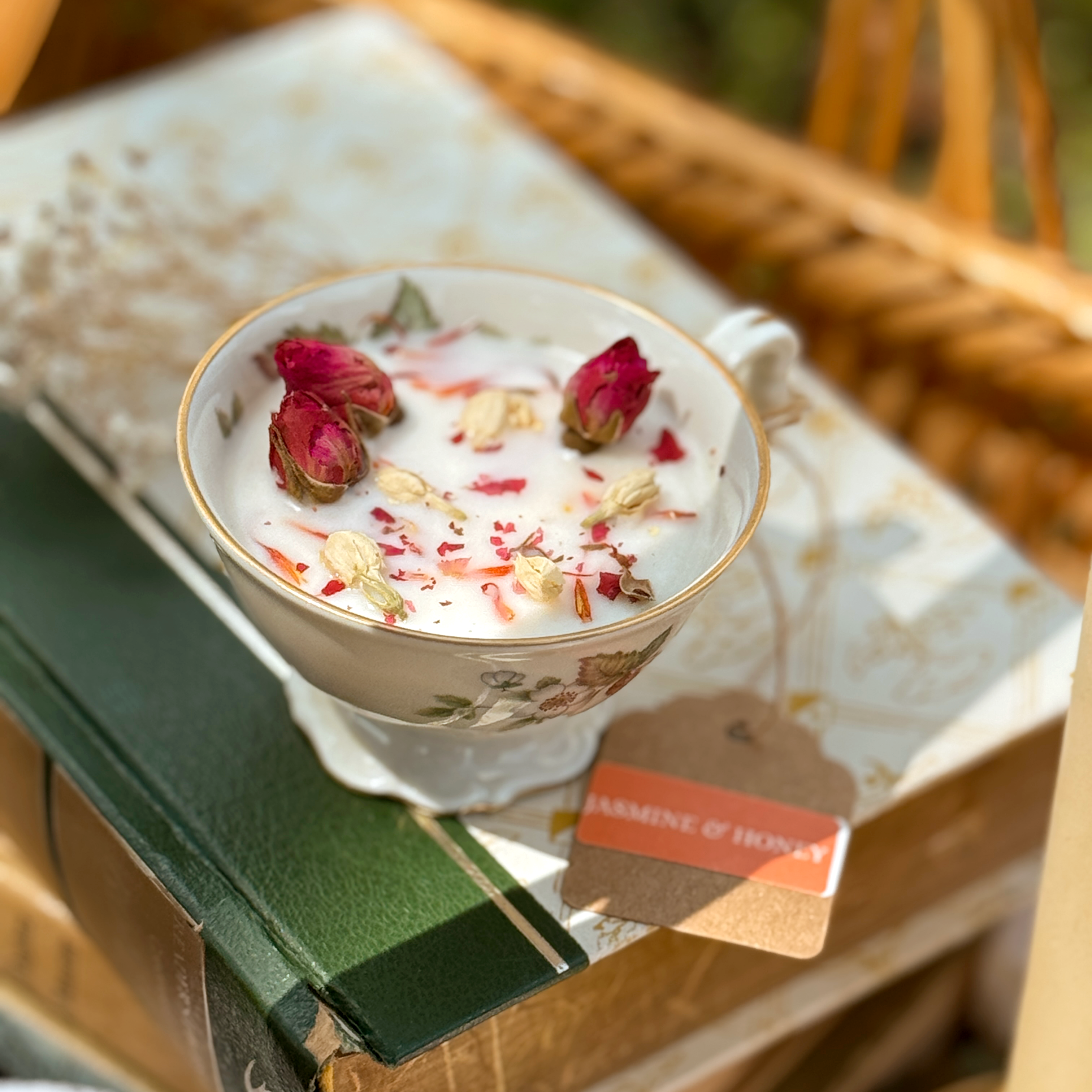 Botanical Vintage Tea Cup Candles (WICKLESS) | Jasmine & Honey or Yuzu Blossom Scented | Mother’s Day Tea Cup Candles