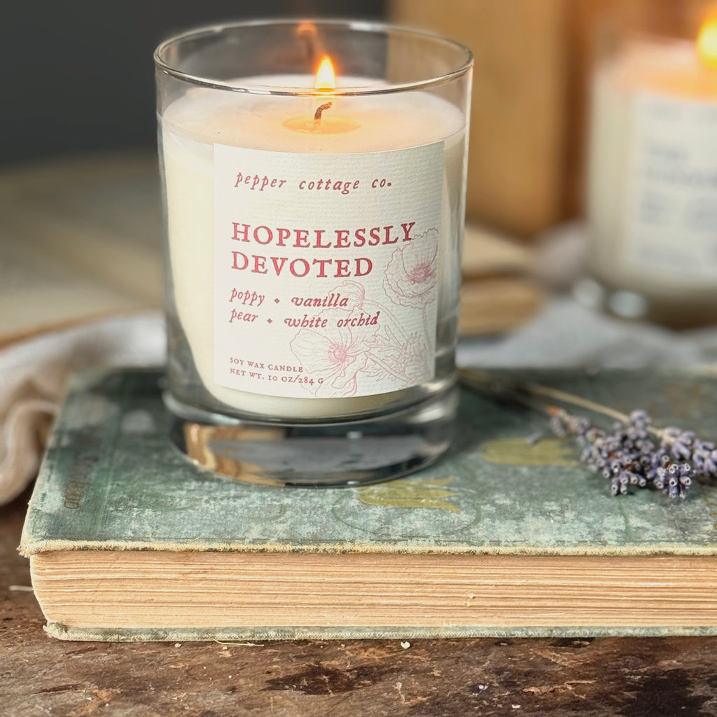 Hopelessly Devoted 10 oz Candle Jar | Poppy, Pear, Orchid, Vanilla | Fresh, Floral, Fruity Feminine Soy Candle