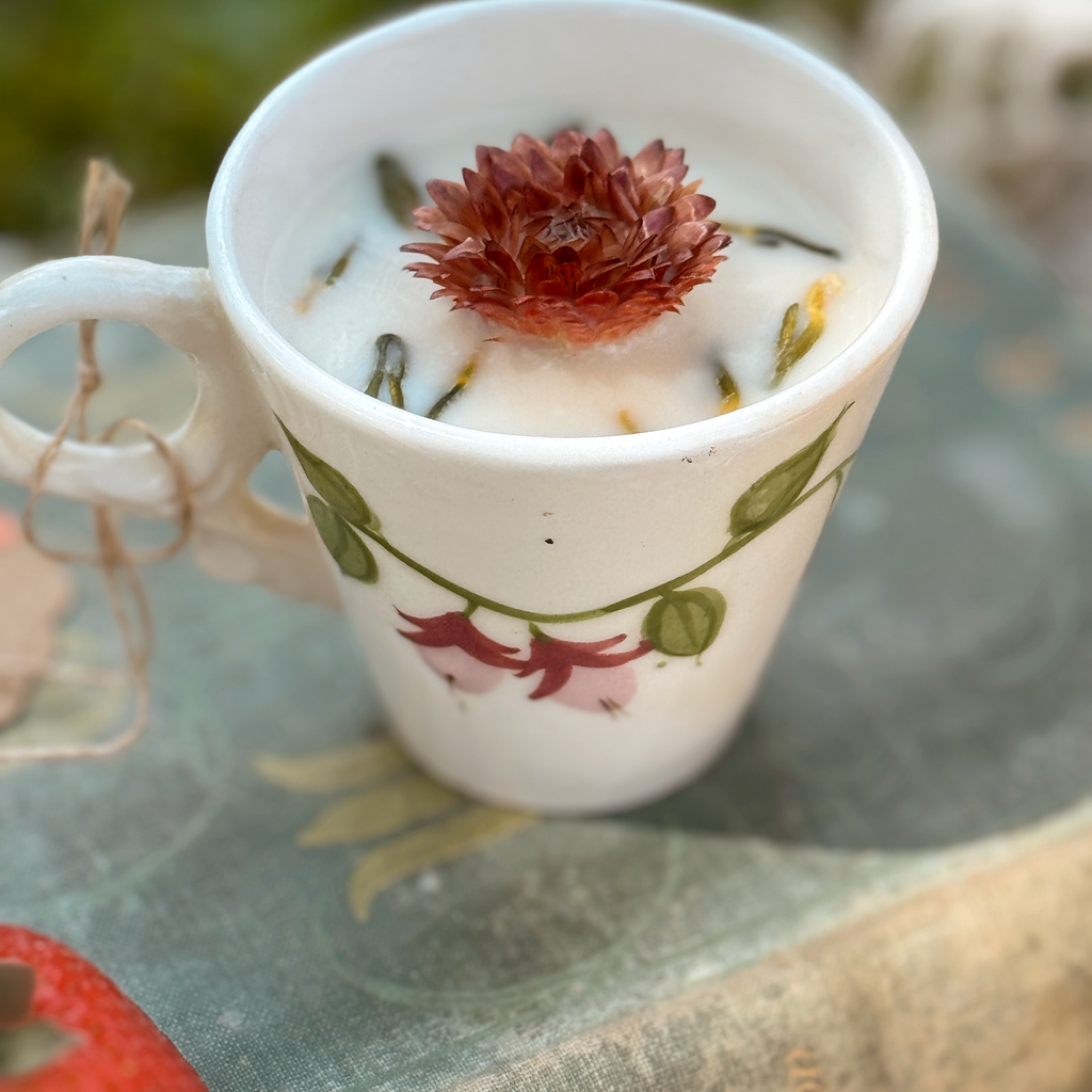 Botanical Vintage Tea Cup Candles (WICKLESS) | Jasmine & Honey or Yuzu Blossom Scented | Mother’s Day Tea Cup Candles