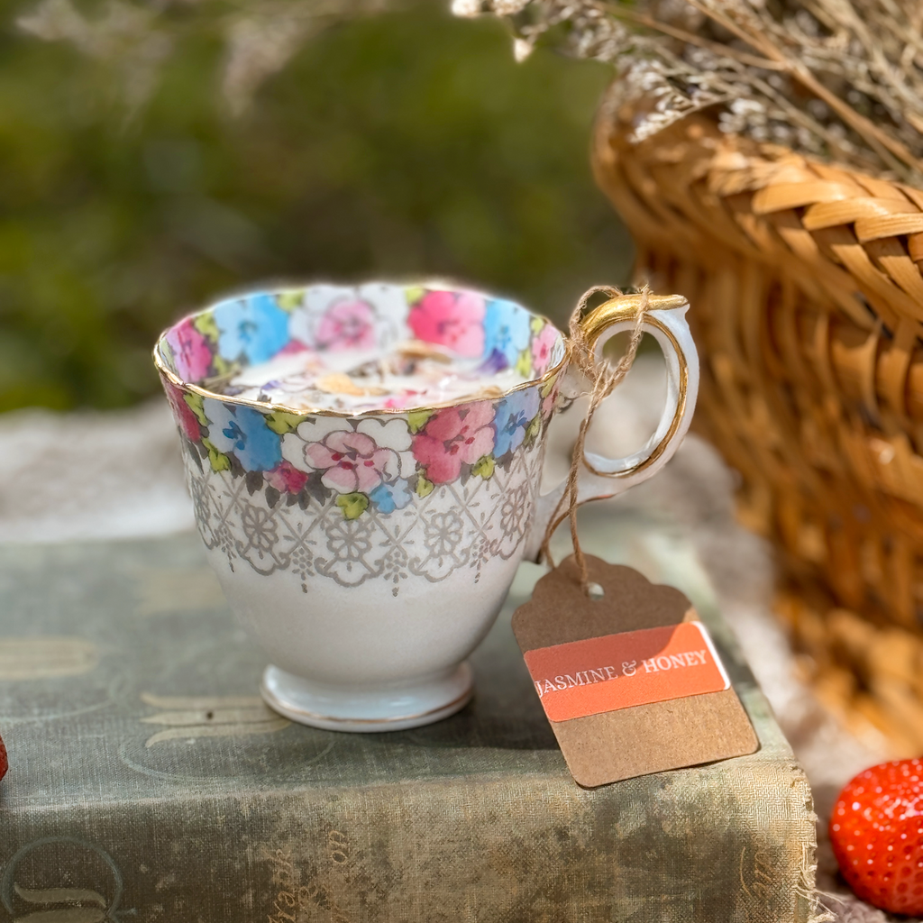 Botanical Vintage Tea Cup Candles (WICKLESS) | Jasmine & Honey or Yuzu Blossom Scented | Mother’s Day Tea Cup Candles