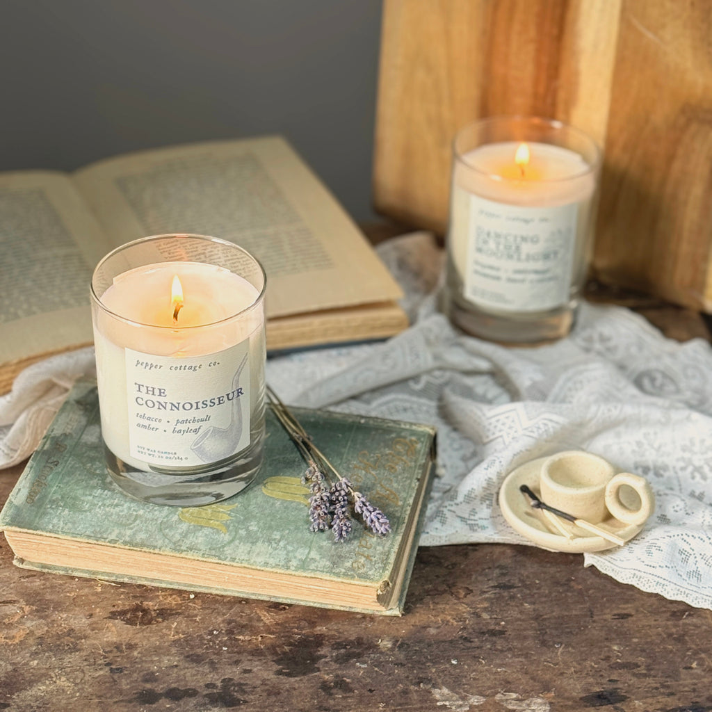 The Connoisseur 10 oz Jar - Tobacco, Patchouli, Amber, & Bayleaf