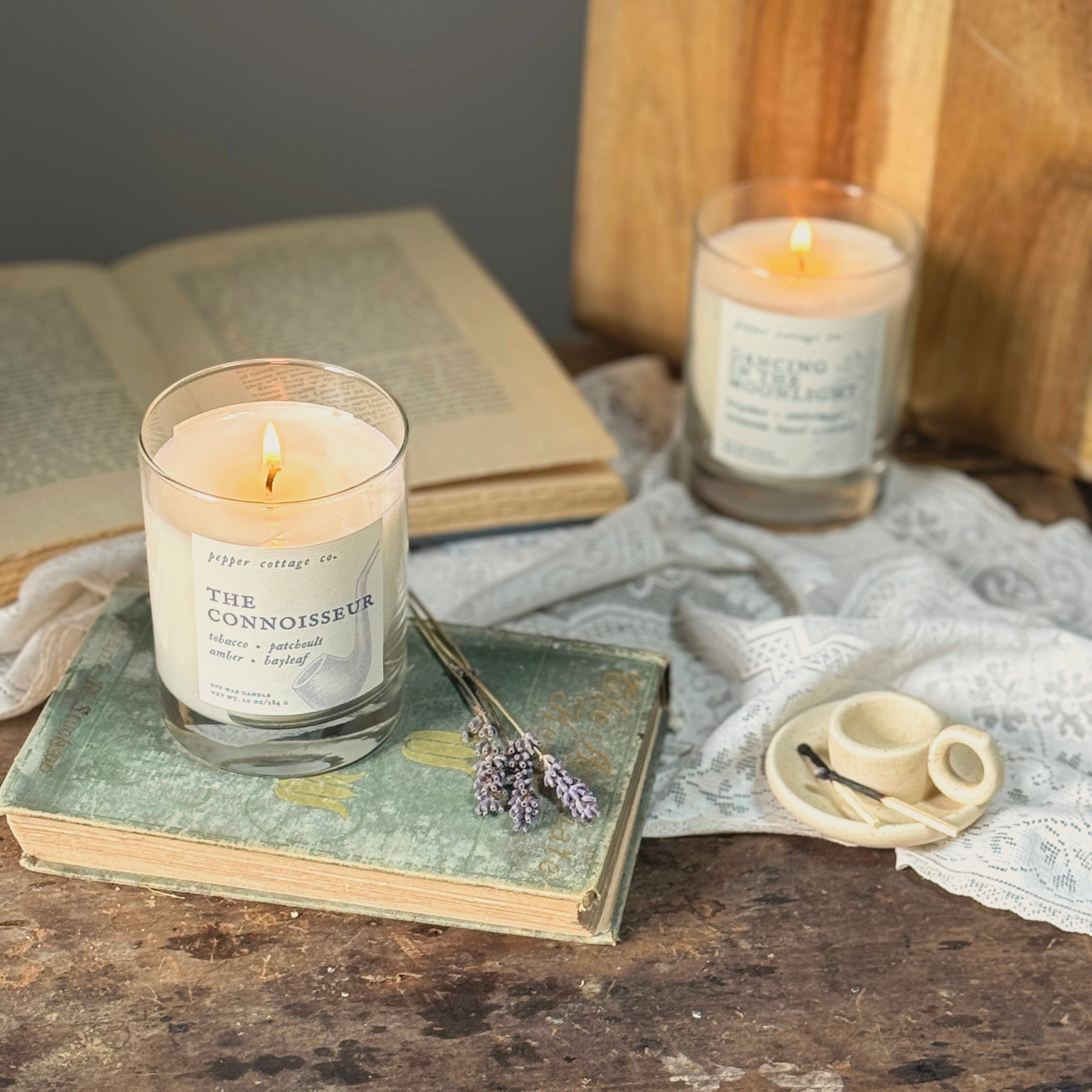 The Connoisseur 10 oz Jar - Tobacco, Patchouli, Amber, & Bayleaf