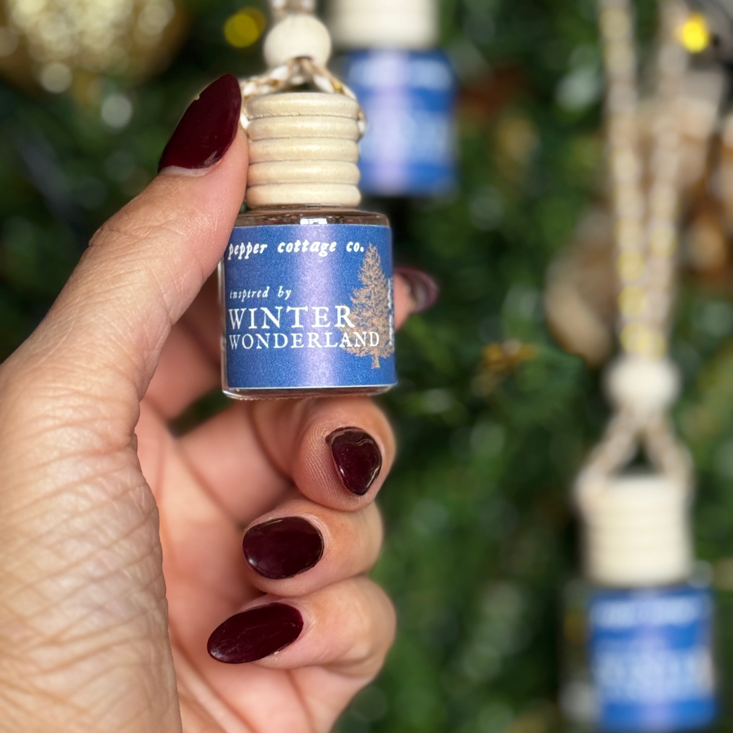 7.5 ml Winter Wonderland Hanging Diffuser | Fraser Fir, Cypress, Bayberry | Woodsy Fraser Fir Scent Car Diffuser