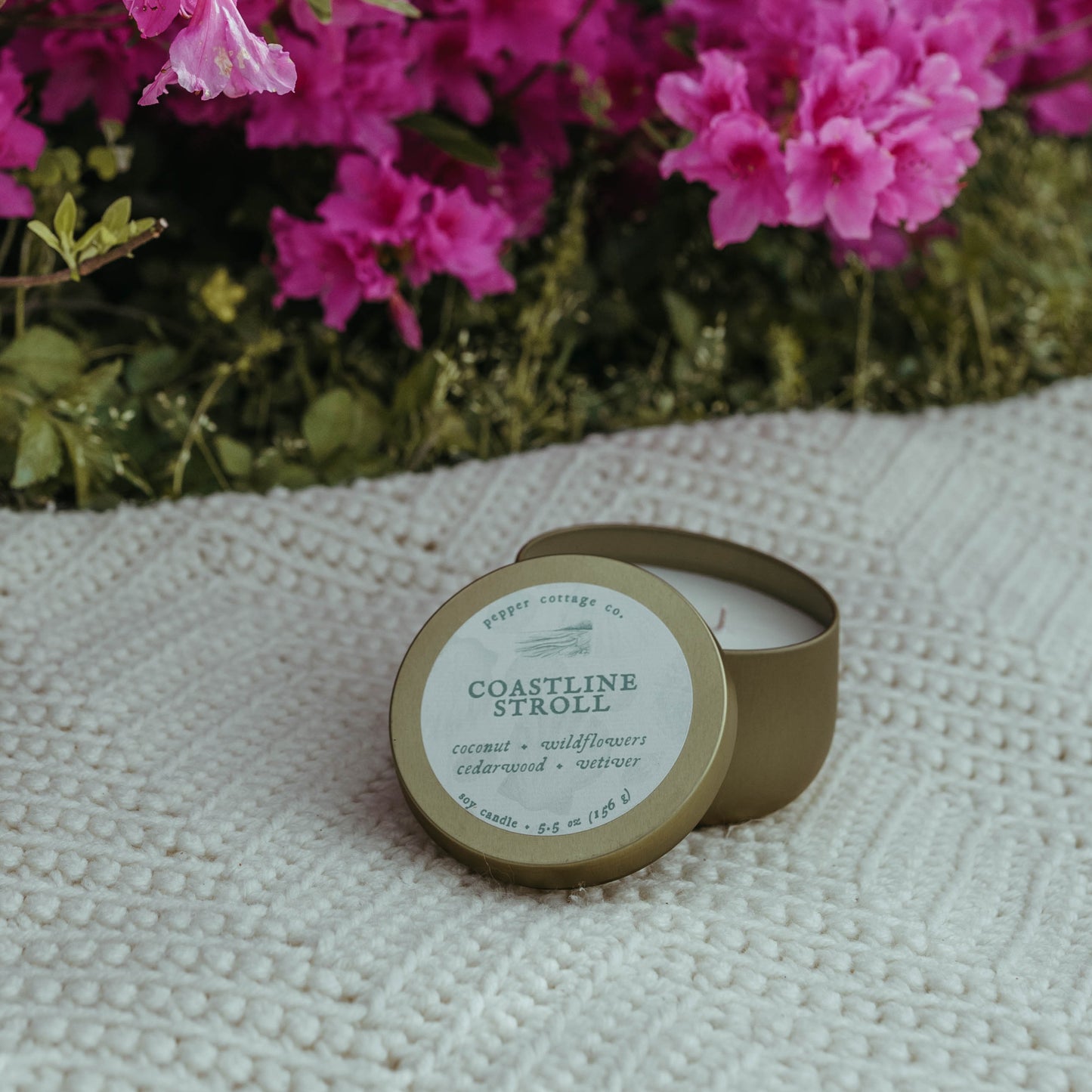 Coastline Stroll 5.5 oz Tin - Coconut, Wildflowers, Vetiver, Cedarwood