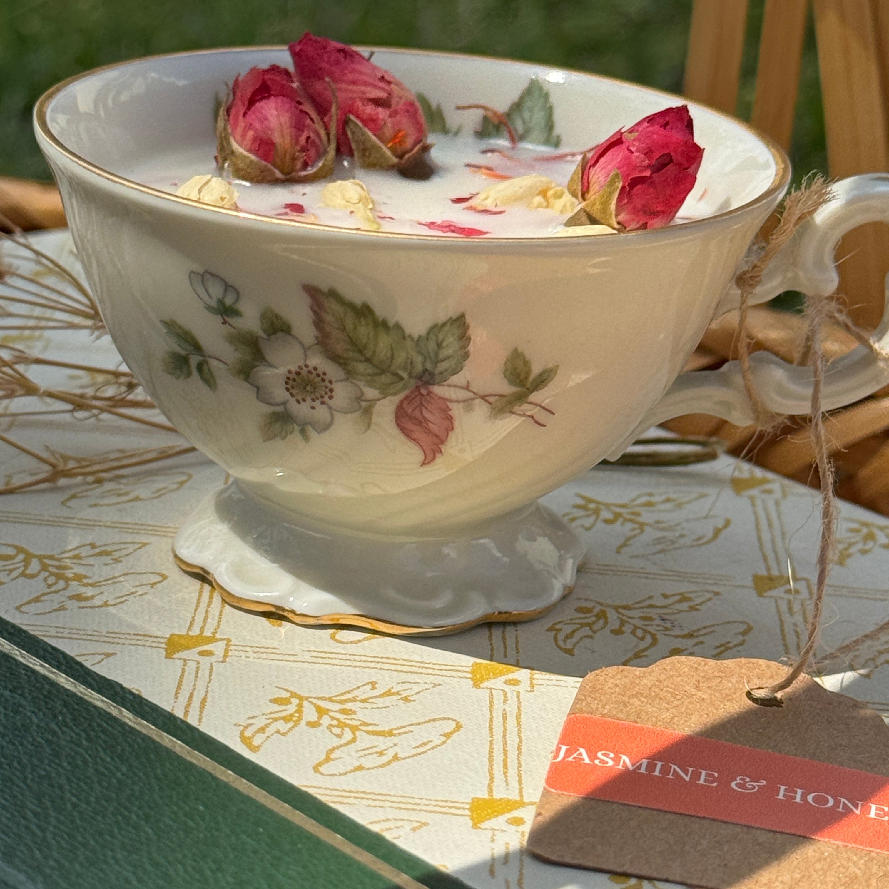 Botanical Vintage Tea Cup Candles (WICKLESS) | Jasmine & Honey or Yuzu Blossom Scented | Mother’s Day Tea Cup Candles